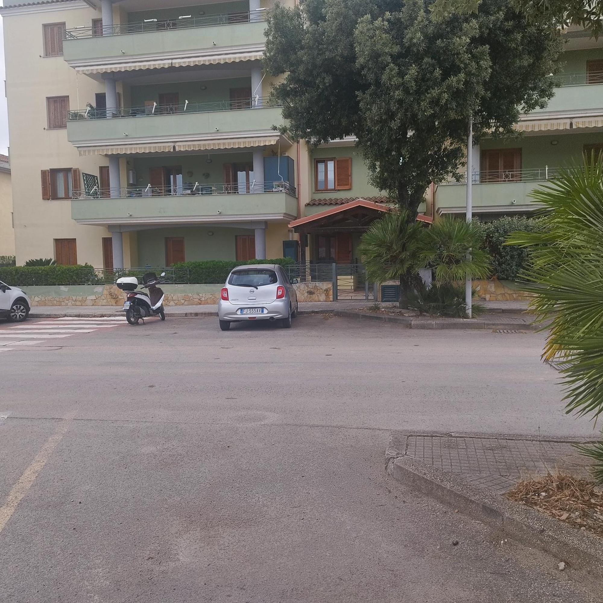 Апартаменты Alghero Lovely Flat Экстерьер фото